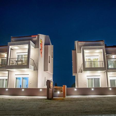 Aelia Luxury Apartments Nikiti  Buitenkant foto
