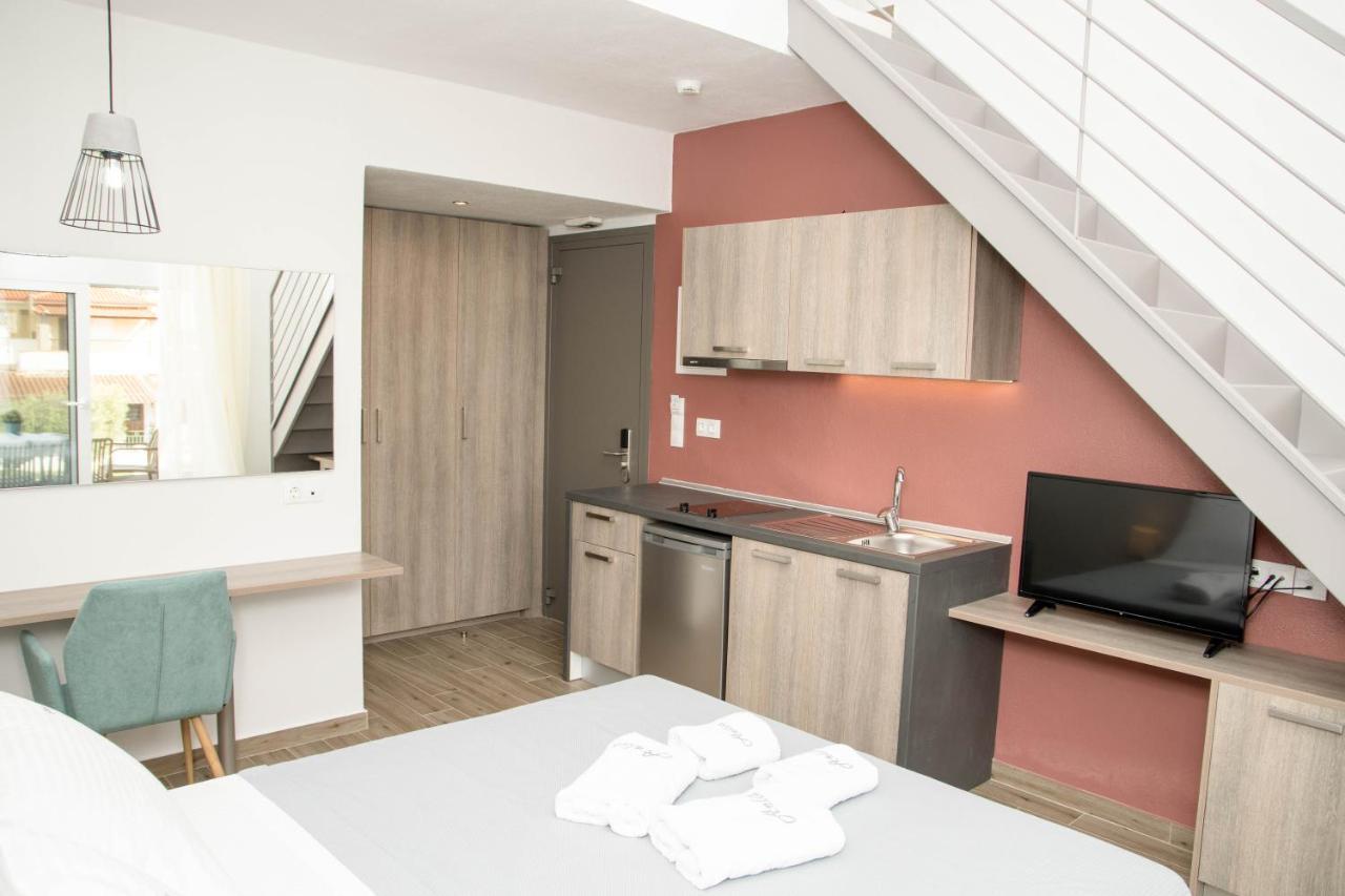 Aelia Luxury Apartments Nikiti  Buitenkant foto